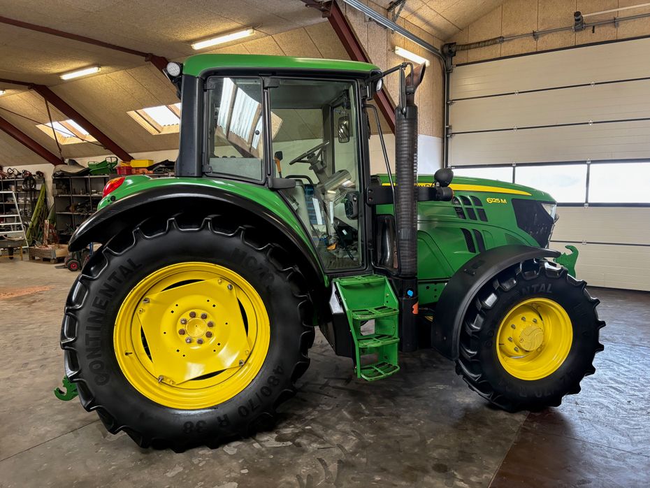 John Deere 6125M - Traktorer - Traktorer 4 wd - 8