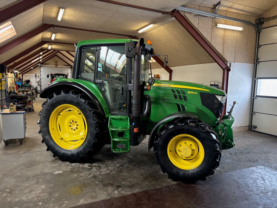 John Deere 6125M - Traktorer - Traktorer 4 wd - 7
