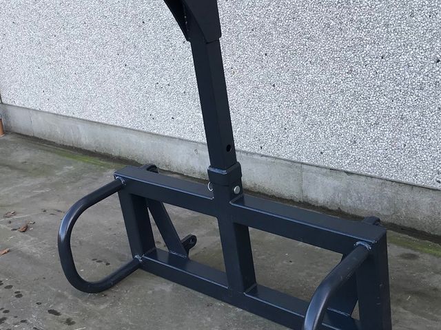 - - - Storsækkeløfter