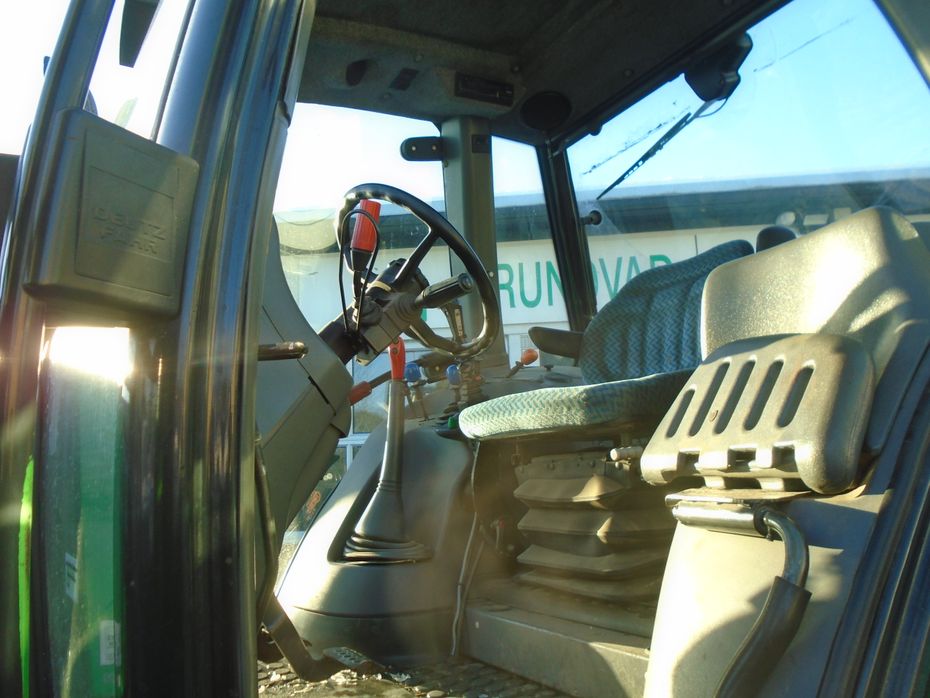 Deutz-Fahr Agrotron 106 M/ Hauer PomC 110 Frontlæsser - Traktorer - Traktorer 4 wd - 6