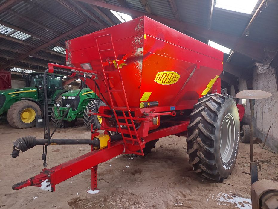 Bredal K 65 m.bremser og overbygning - Gødningsmaskiner - Kalkspredere - 1