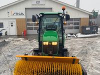 John Deere 3720 eHydro - Traktorer - Kompakt traktorer - 18
