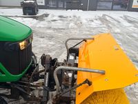 John Deere 3720 eHydro - Traktorer - Kompakt traktorer - 11