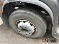 Iveco Eurocargo med rampe - Lastbiler - Fast kasse - 4