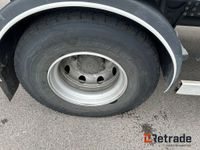 Iveco Eurocargo med rampe - Lastbiler - Fast kasse - 5