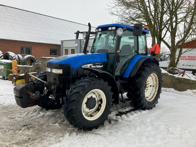 New Holland TM140
