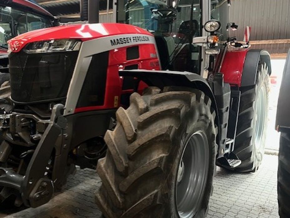 Massey Ferguson 8S.265 Dyna 7 Exclusive Dyna 7(Exclusive) - Traktorer - Traktorer 4 wd - 1