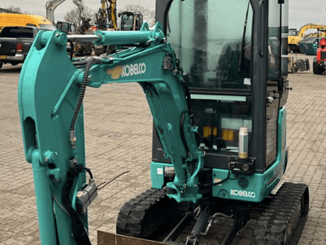 Kobelco SK17SR-3E