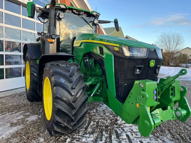 John Deere 8R340