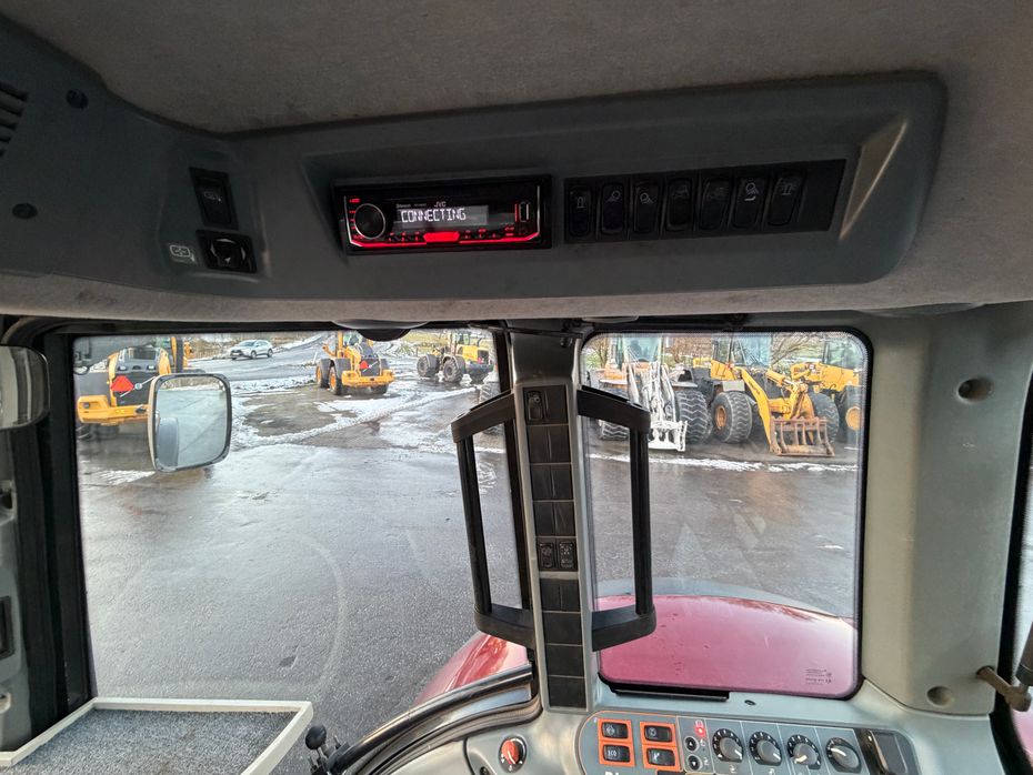 Valtra T163 DIRECT KUN 5300 TIMER OG FRONT PTO! - Traktorer - Traktorer 4 wd - 23