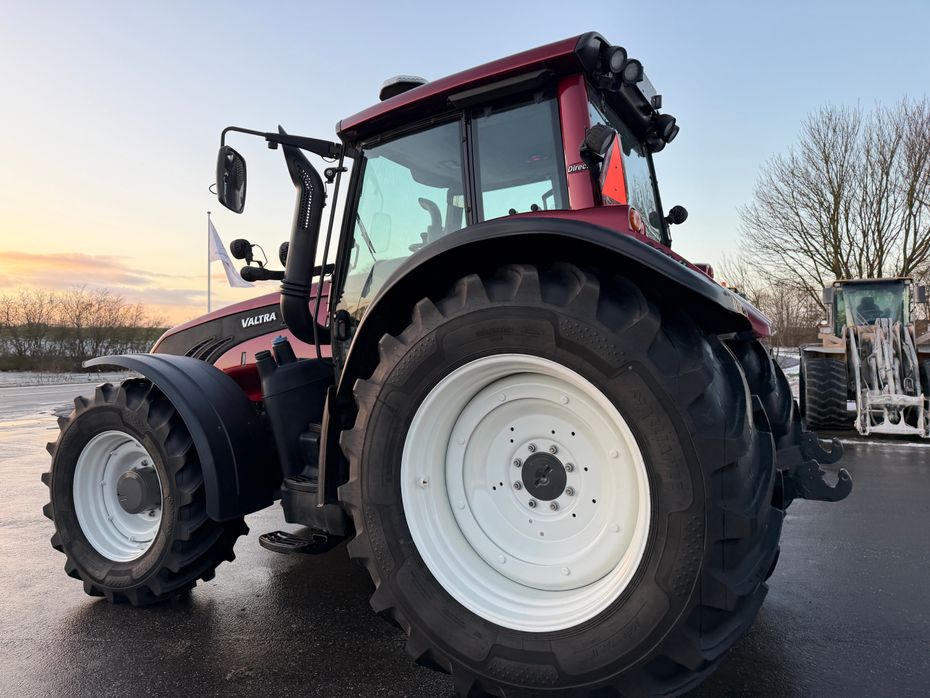 Valtra T163 DIRECT KUN 5300 TIMER OG FRONT PTO! - Traktorer - Traktorer 4 wd - 6