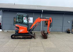 Kubota U 274 Tiltman med hydraulisk s40