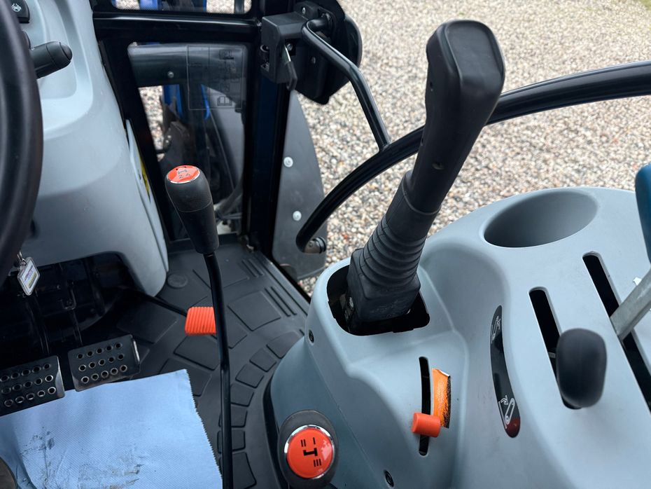 New Holland TD5.85 - Traktorer - Traktorer 4 wd - 21