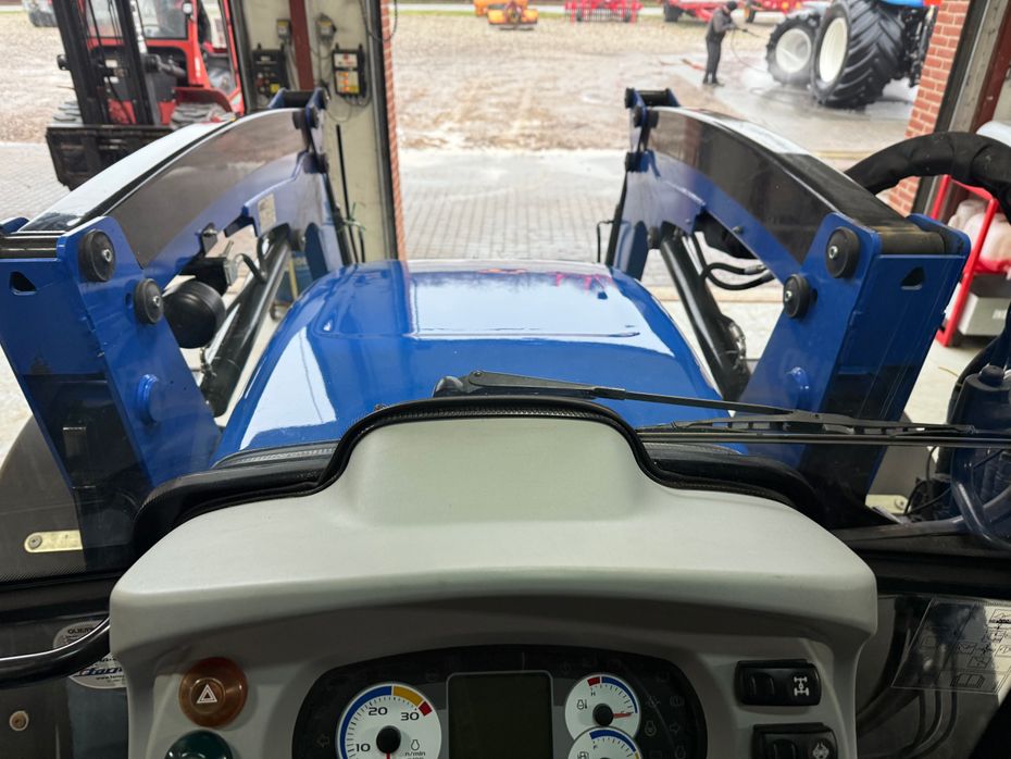 New Holland TD5.85 - Traktorer - Traktorer 4 wd - 14