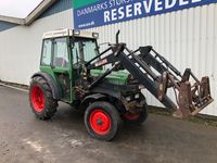 Fendt 250V Med Frontlæsser. Få timer - Traktorer - Traktorer 2 wd - 4