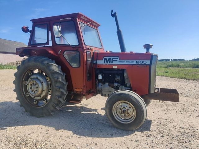  Massey Ferguson 4 stk 265 1 stk. 285 1 stk 590 1 stk 390
