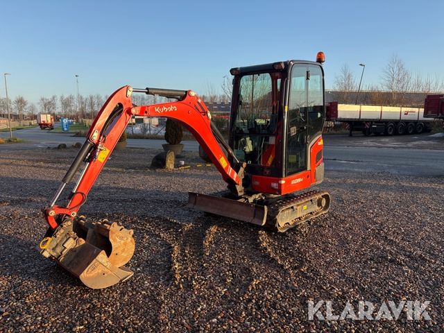 Kubota KX019-4 med powertilt
