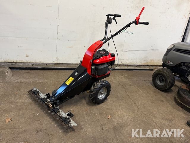 P. Lindberg JRF-1001AV-2 Scythe mower