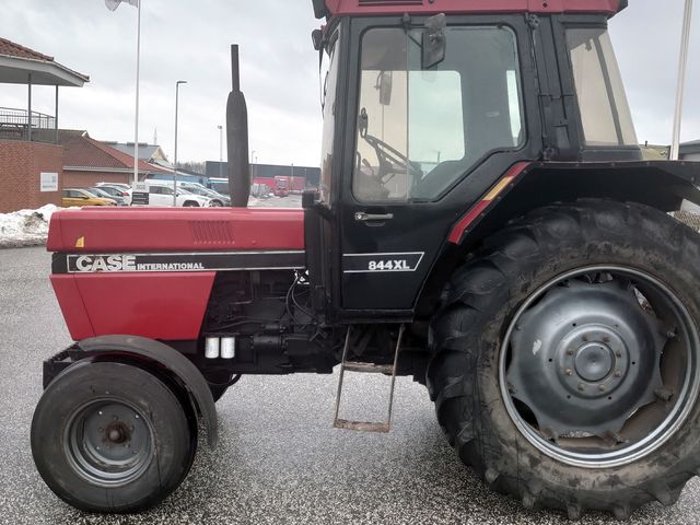 Case IH 844XL