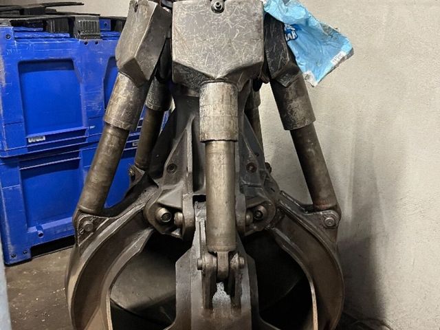 Terex Fuchs Polygrap