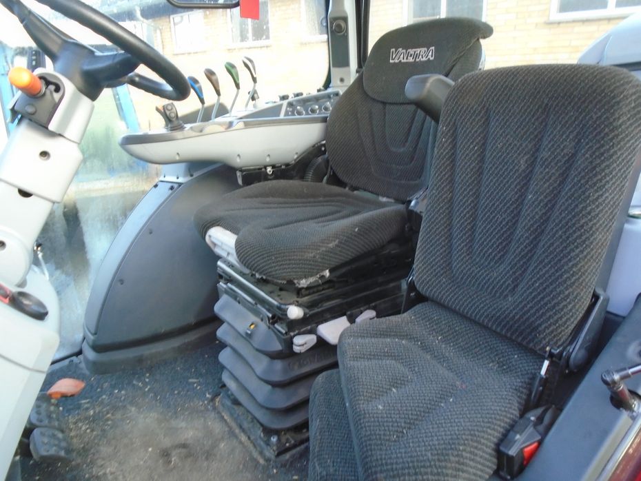 Valtra T-234 Kun kørt 1130 Timer - Traktorer - Traktorer 4 wd - 6