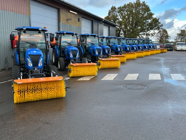 New Holland BOOMER 55 HST