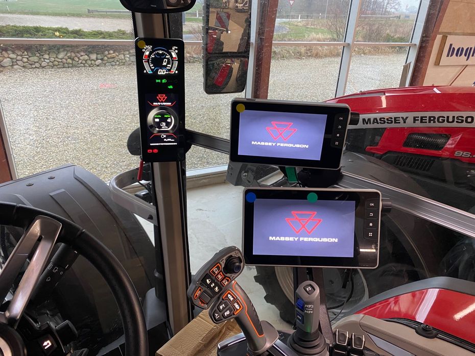 Massey Ferguson 8S-305 Dyna VT Exclusive - Traktorer - Traktorer 4 wd - 8