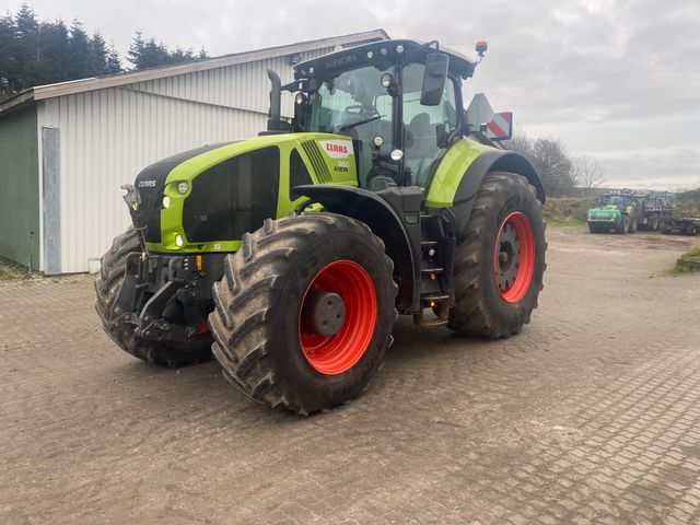 CLAAS Axion 960 CMATIC