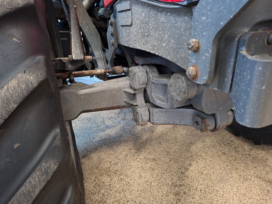 Massey Ferguson 6615 Essential - Traktorer - Traktorer 4 wd - 8