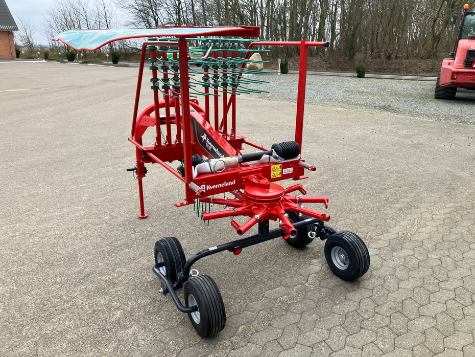 Kverneland 9032 rotorrive - Hø- og halmhåndtering - River og vendere - 10