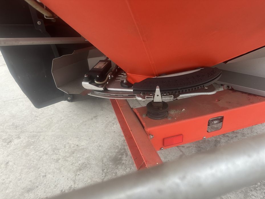 Kuhn RAUCH AXIS H 50.2 EMC-W - Gødningsmaskiner - Liftophængte gødningsspredere - 5