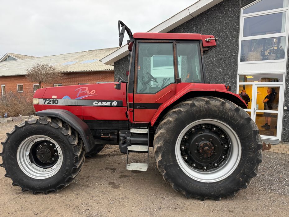 Case IH Magnum 7210 PRO - Traktorer - Traktorer 4 wd - 7