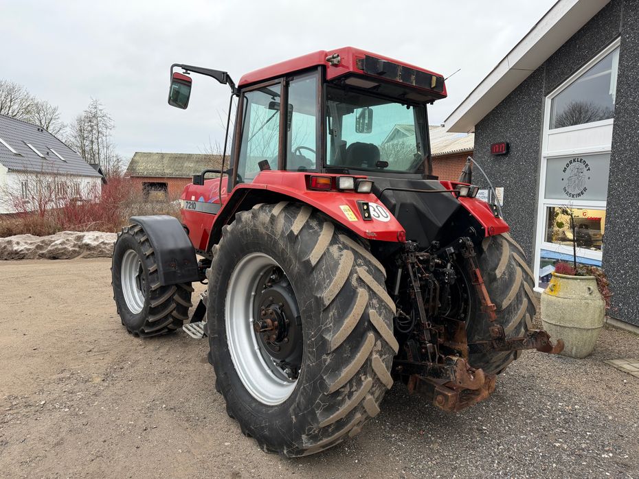 Case IH Magnum 7210 PRO - Traktorer - Traktorer 4 wd - 6