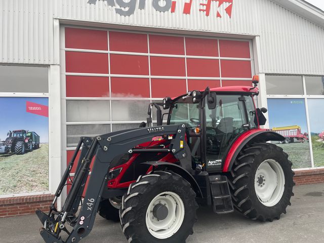 Valtra A104 MH4