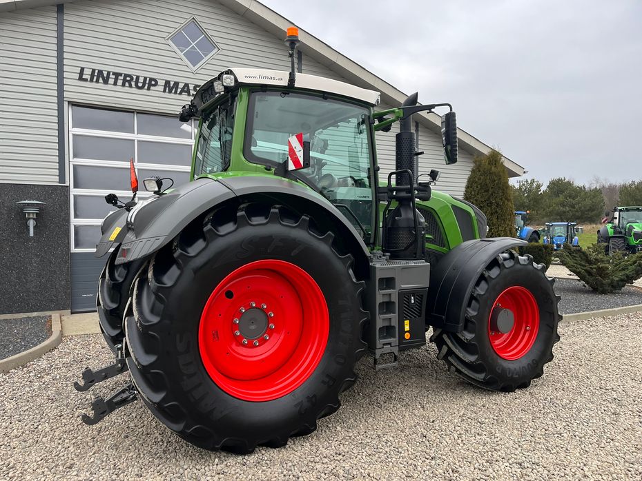 Fendt 828 Vario S4 Profi Plus Med frontlift - Traktorer - Traktorer 4 wd - 17