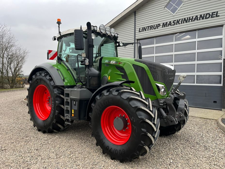 Fendt 828 Vario S4 Profi Plus Med frontlift - Traktorer - Traktorer 4 wd - 20