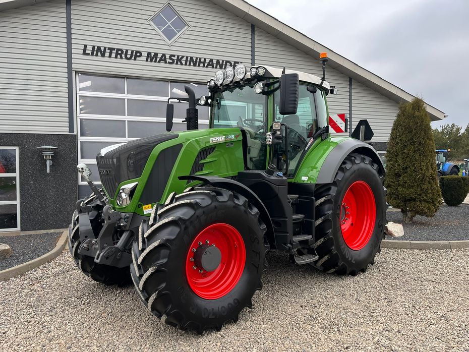 Fendt 828 Vario S4 Profi Plus Med frontlift - Traktorer - Traktorer 4 wd - 2