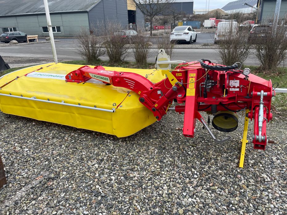 Pøttinger Novacat 262 - Græsmaskiner - Skårlæggere/skivehøstere - 1