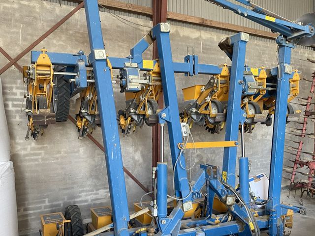 Kleine Unicorn 3, 12 rækket. Utrolig velholdt maskine fra ophør.