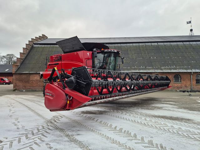 Case IH Axial Flow 8250