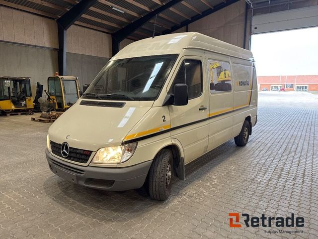 Mercedes-Benz SPRINTER 316