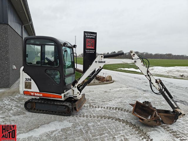 Bobcat 320