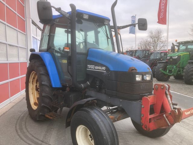New Holland TS100
