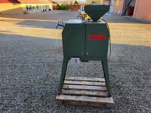 Mortensen kornvalse 100S