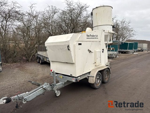 Weiland VacTrailer s-4