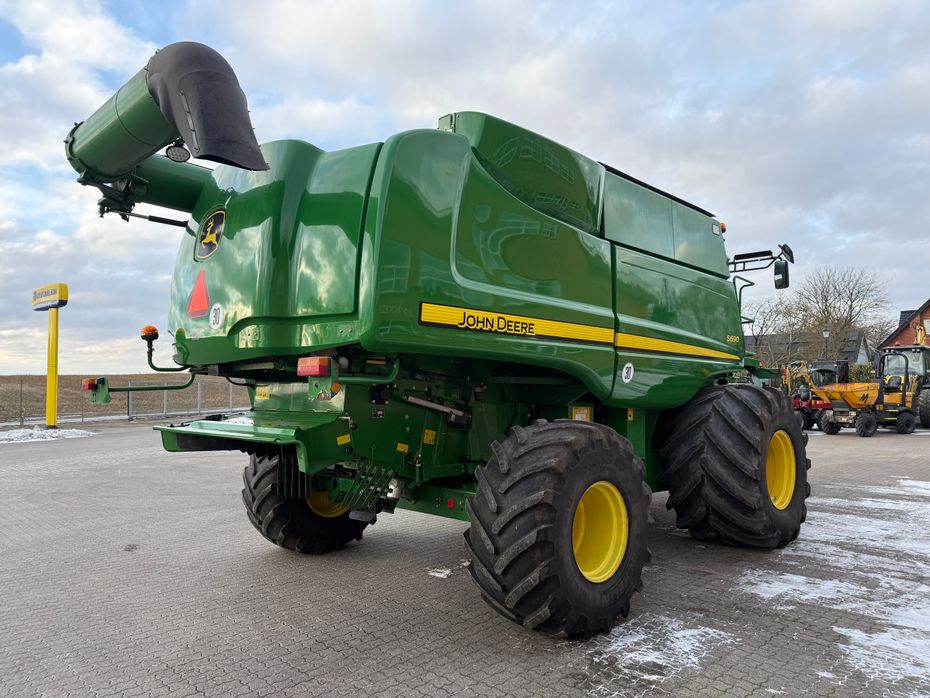 John Deere S690 + 30” 630R skærebord - Høstmaskiner - Mejetærskere - 5