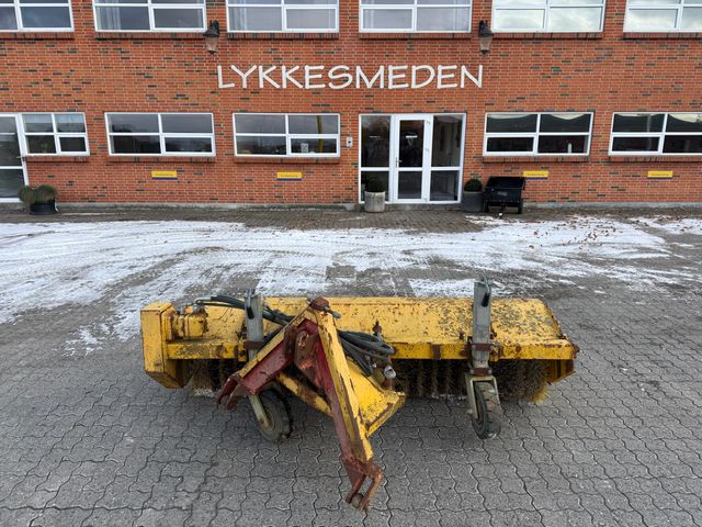 Epoke 230 cm. hydraulisk kost