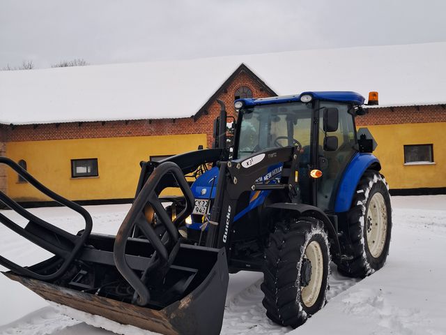 New Holland T5.85