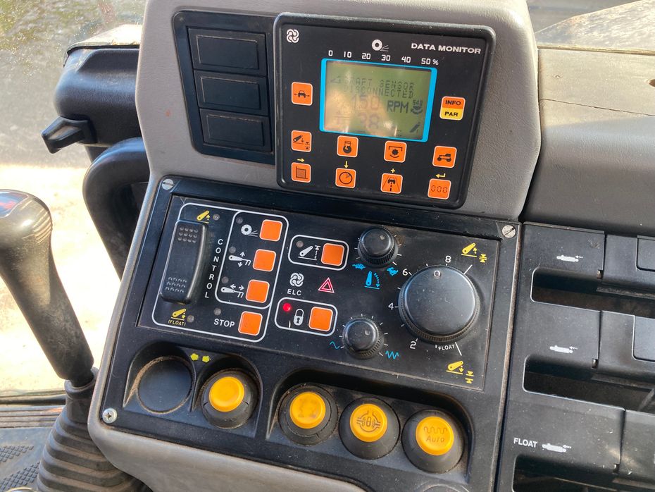 Lamborghini 1060 premium - Traktorer - Traktorer 4 wd - 4