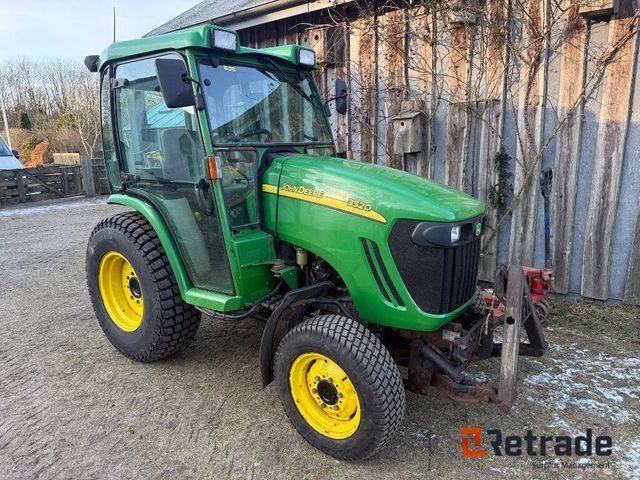 John Deere 3520 007